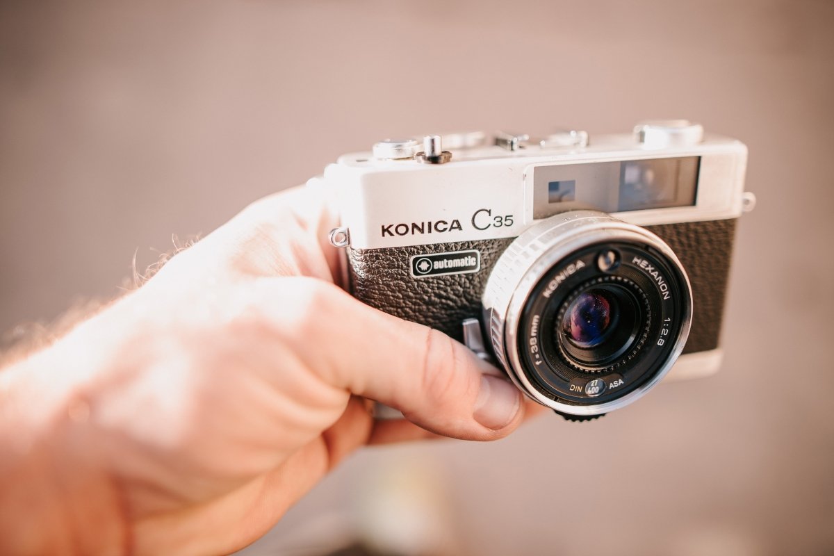 【2025年版】プロが選ぶおすすめミラーレスカメラ24選!撮影後の高画質プリント術まで徹底解説 - PHOTOPRI【写真展・美術展品質のプリントサービス】