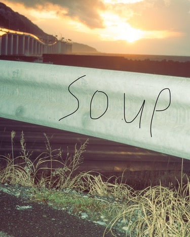 PHOTOPRIが運営するCOPYCENTER GALLERYの柿落とし展 THE SOUP GOUP(宇田川直寛 清水裕貴 細倉真弓)による「スープを散布する新婦とpimp」 - PHOTOPRI【写真展・美術展品質のプリントサービス】