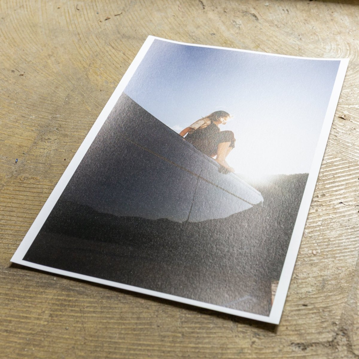 【ILFORD】Gold Fibre Rag - PHOTOPRI【写真展・美術展品質のプリントサービス】 写真やイラスト・NFTアートの印刷を個展(写真展・美術展)向けにリーズナブルにジクレー印刷をするなら”PHOTOPRI”(フォトプリ)で。写真やイラスト・デジタルアートの印刷・額装・キャンバスパネルを個展・写真展向けにリーズナブルに印刷!8000円以上で送料無料中!PC・スマホどちらでもネットで注文OK!作品レベルの高品質