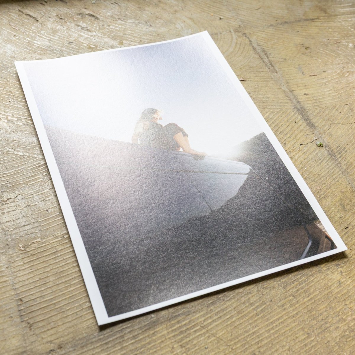 【ILFORD】Gold Fibre Rag - PHOTOPRI【写真展・美術展品質のプリントサービス】 写真やイラスト・NFTアートの印刷を個展(写真展・美術展)向けにリーズナブルにジクレー印刷をするなら”PHOTOPRI”(フォトプリ)で。写真やイラスト・デジタルアートの印刷・額装・キャンバスパネルを個展・写真展向けにリーズナブルに印刷!8000円以上で送料無料中!PC・スマホどちらでもネットで注文OK!作品レベルの高品質