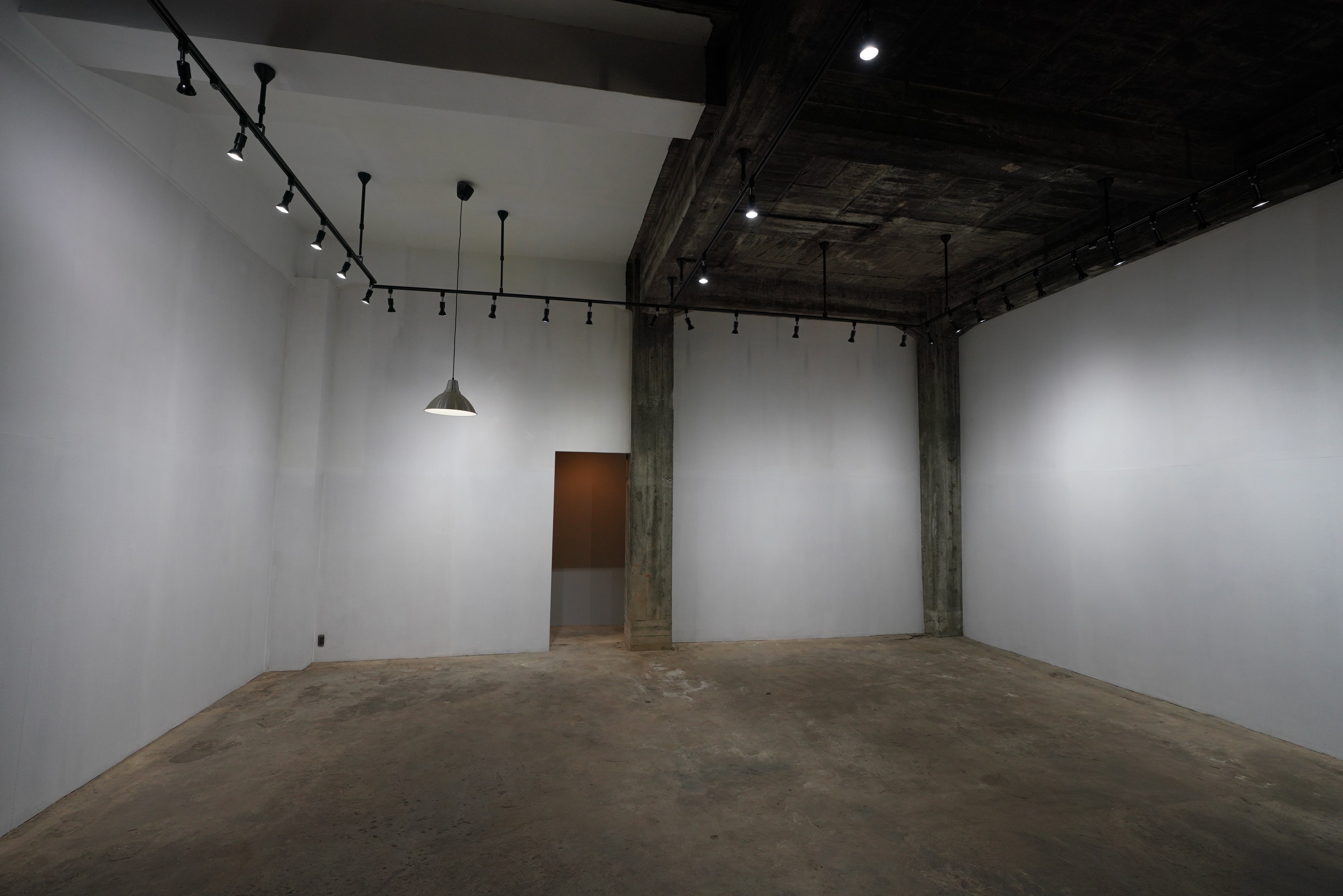 Article Atelier & Gallery - PHOTOPRI【写真展・美術展品質のプリントサービス】 写真やイラスト・NFTアートの印刷を個展(写真展・美術展)向けにリーズナブルにジクレー印刷をするなら”PHOTOPRI”(フォトプリ)で。写真やイラスト・デジタルアートの印刷・額装・キャンバスパネルを個展・写真展向けにリーズナブルに印刷!8000円以上で送料無料中!PC・スマホどちらでもネットで注文OK!作品レベルの高品質