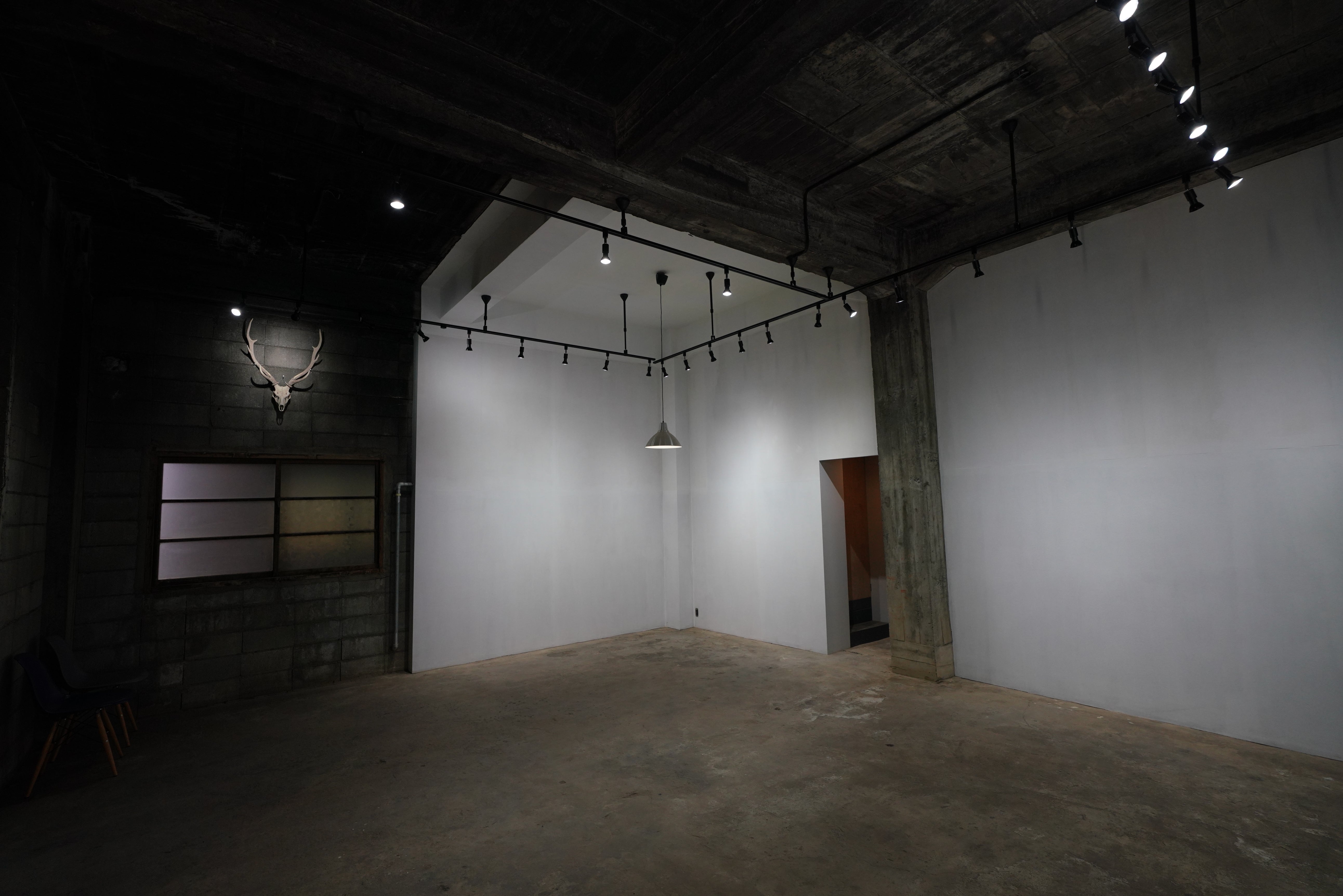 Article Atelier & Gallery - PHOTOPRI【写真展・美術展品質のプリントサービス】 写真やイラスト・NFTアートの印刷を個展(写真展・美術展)向けにリーズナブルにジクレー印刷をするなら”PHOTOPRI”(フォトプリ)で。写真やイラスト・デジタルアートの印刷・額装・キャンバスパネルを個展・写真展向けにリーズナブルに印刷!8000円以上で送料無料中!PC・スマホどちらでもネットで注文OK!作品レベルの高品質