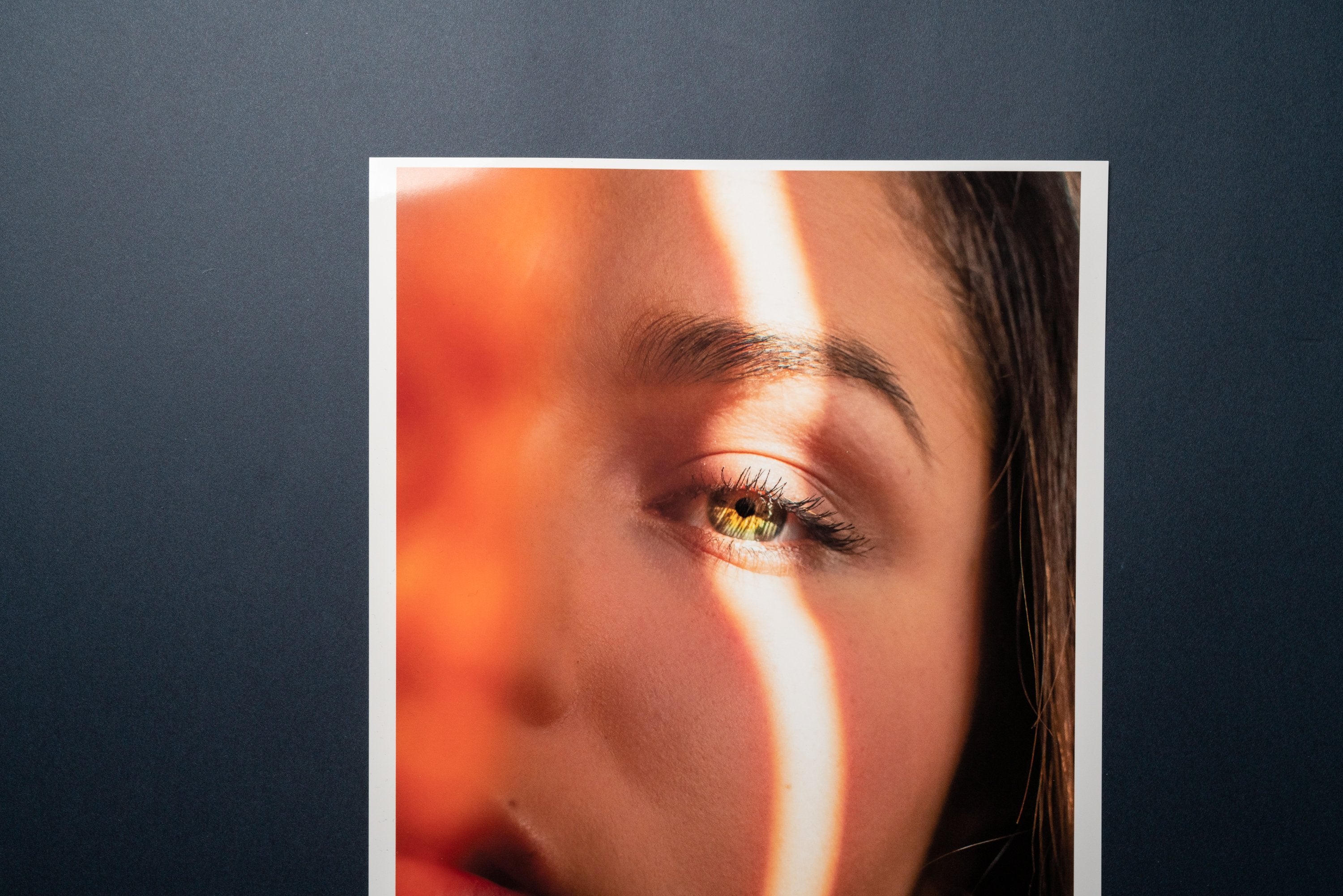 【EPSON】写真用紙クリスピア高光沢 - PHOTOPRI【写真展・美術展品質のプリントサービス】 写真やイラスト・NFTアートの印刷を個展(写真展・美術展)向けにリーズナブルにジクレー印刷をするなら”PHOTOPRI”(フォトプリ)で。写真やイラスト・デジタルアートの印刷・額装・キャンバスパネルを個展・写真展向けにリーズナブルに印刷!8000円以上で送料無料中!PC・スマホどちらでもネットで注文OK!作品レベルの高品質