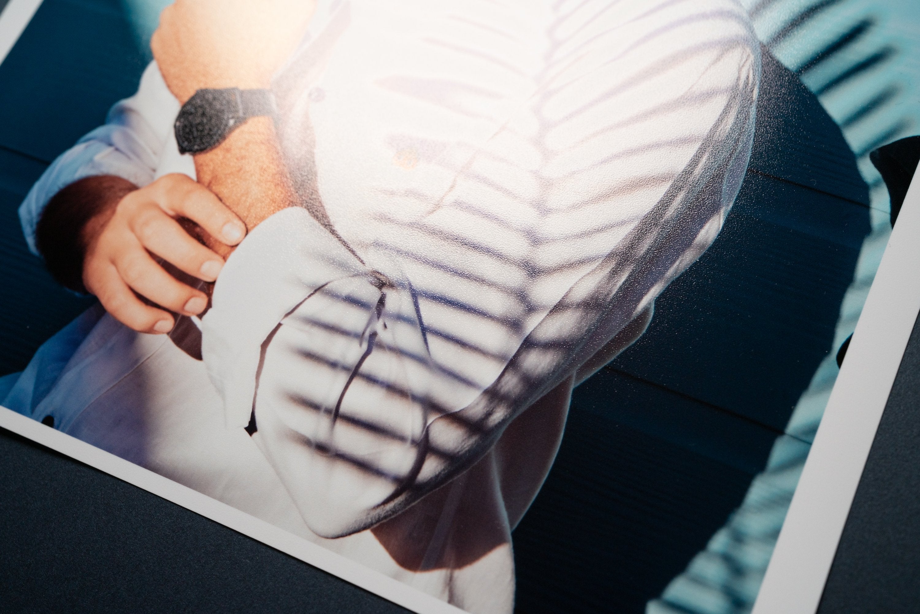 【EPSON】プロフェッショナルフォトペーパー厚手絹目 - PHOTOPRI【写真展・美術展品質のプリントサービス】 写真やイラスト・NFTアートの印刷を個展(写真展・美術展)向けにリーズナブルにジクレー印刷をするなら”PHOTOPRI”(フォトプリ)で。写真やイラスト・デジタルアートの印刷・額装・キャンバスパネルを個展・写真展向けにリーズナブルに印刷!8000円以上で送料無料中!PC・スマホどちらでもネットで注文OK!作品レベルの高品質