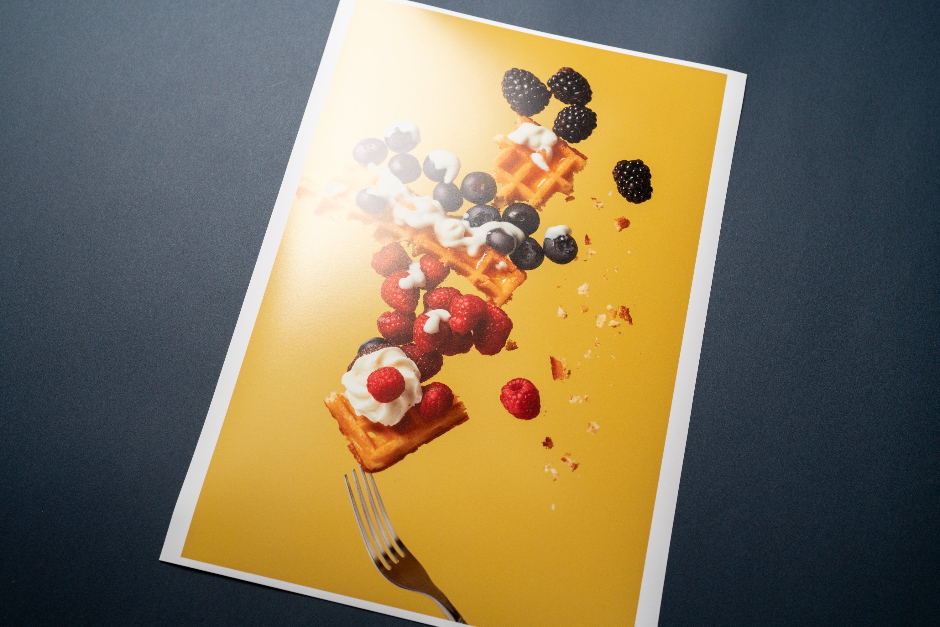 【EPSON】プロフェッショナルフォトペーパー厚手微光沢 - PHOTOPRI【写真展・美術展品質のプリントサービス】 写真やイラスト・NFTアートの印刷を個展(写真展・美術展)向けにリーズナブルにジクレー印刷をするなら”PHOTOPRI”(フォトプリ)で。写真やイラスト・デジタルアートの印刷・額装・キャンバスパネルを個展・写真展向けにリーズナブルに印刷!8000円以上で送料無料中!PC・スマホどちらでもネットで注文OK!作品レベルの高品質