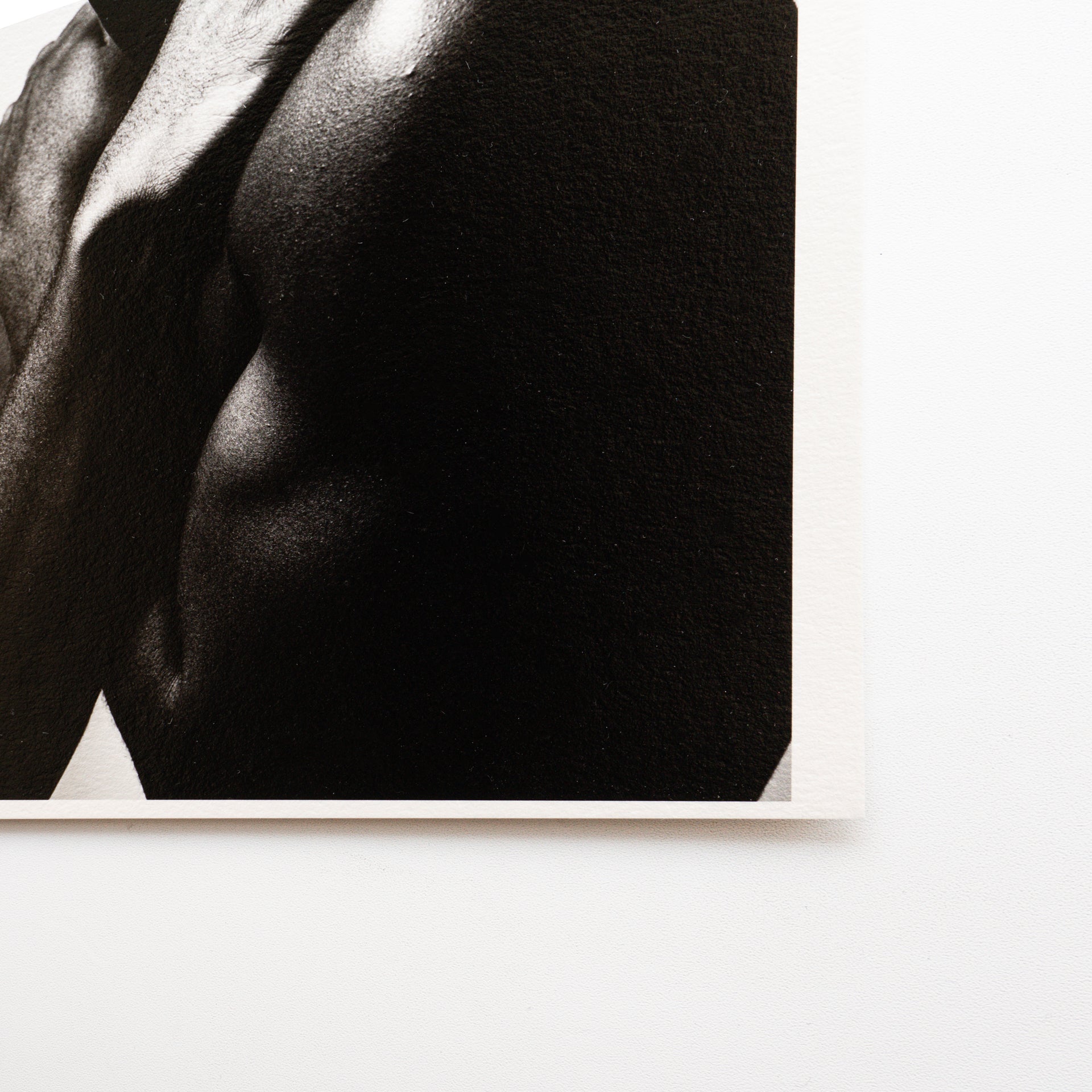 【Hahnemuhle】Photo Rag Metallic - PHOTOPRI【写真展・美術展品質のプリントサービス】 写真やイラスト・NFTアートの印刷を個展(写真展・美術展)向けにリーズナブルにジクレー印刷をするなら”PHOTOPRI”(フォトプリ)で。写真やイラスト・デジタルアートの印刷・額装・キャンバスパネルを個展・写真展向けにリーズナブルに印刷!8000円以上で送料無料中!PC・スマホどちらでもネットで注文OK!作品レベルの高品質