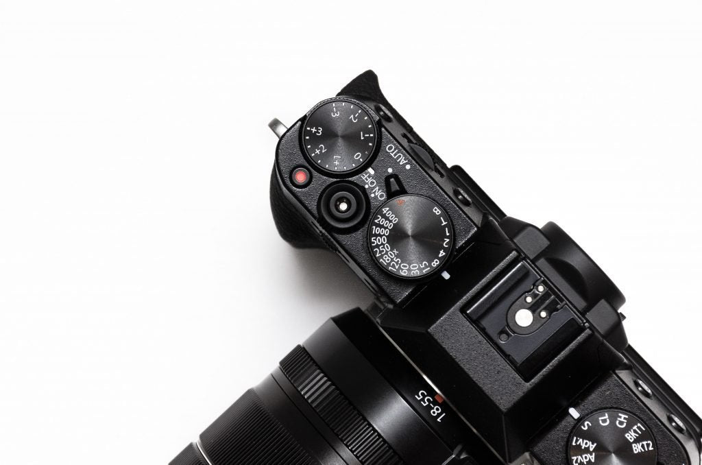 【カメラ初心者向け】はじめてのカメラを選ぶコツ - PHOTOPRI【写真展・美術展品質のプリントサービス】