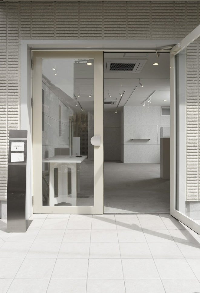 White Gallery